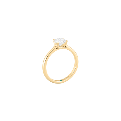 Solitaire 4 griffes ""C"" de Courbet en or jaune 18K et diamant synthétique - Courbet