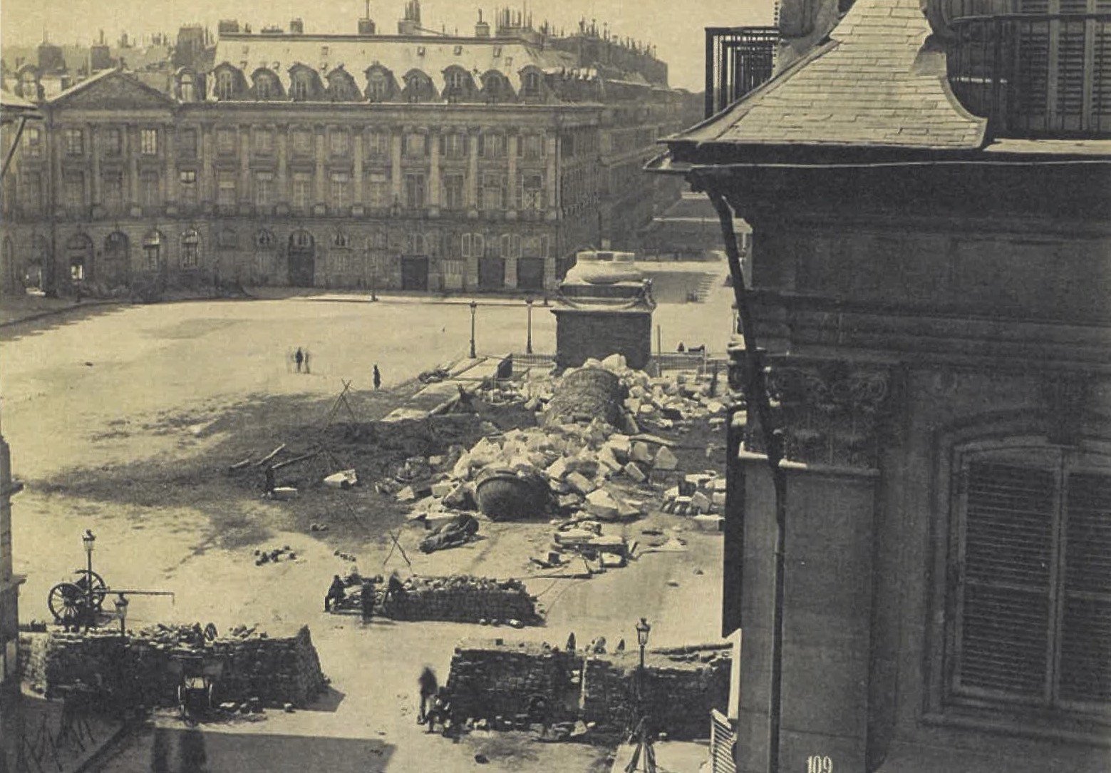 La Place Vendôme rêvée par un esprit révolutionnaire - Bicentenaire Commune de Paris - Courbet
