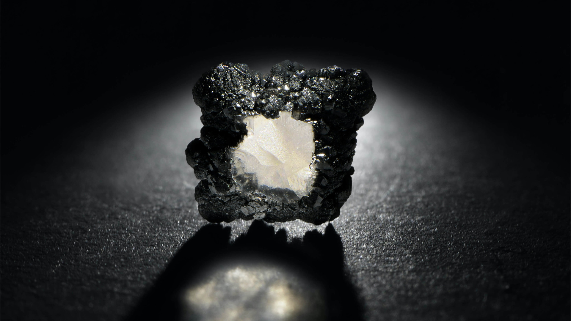 Diamants de Synthèse - diamants cultivés en laboratoire - Courbet