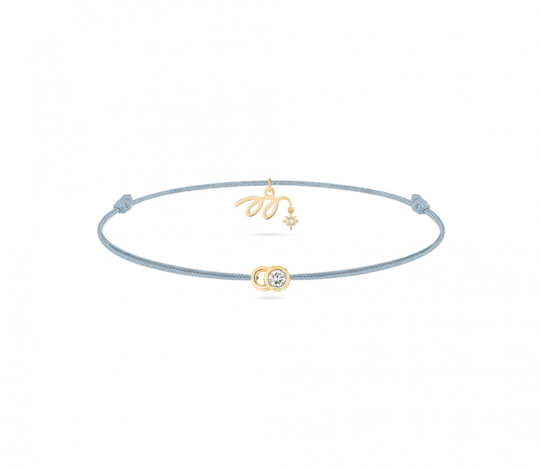 Bracelet cordon LET’S COMMIT MARZIA X COURBET « M » bleu nuage en or jaune - packshot - Courbet