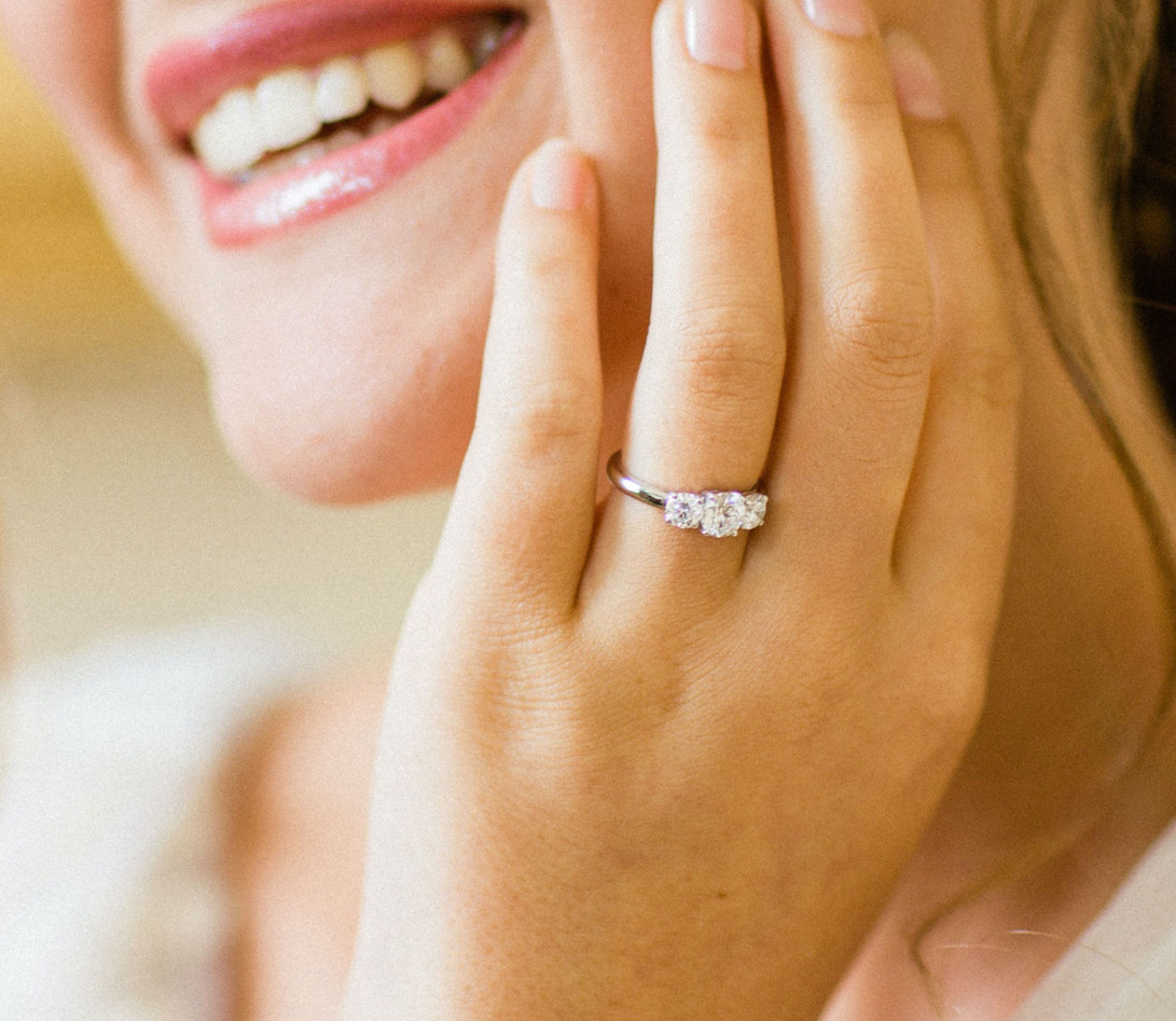 Bague Trio en or blanc recyclé 18K et diamants de synthèse 1 carat - Courbet - Vue 4