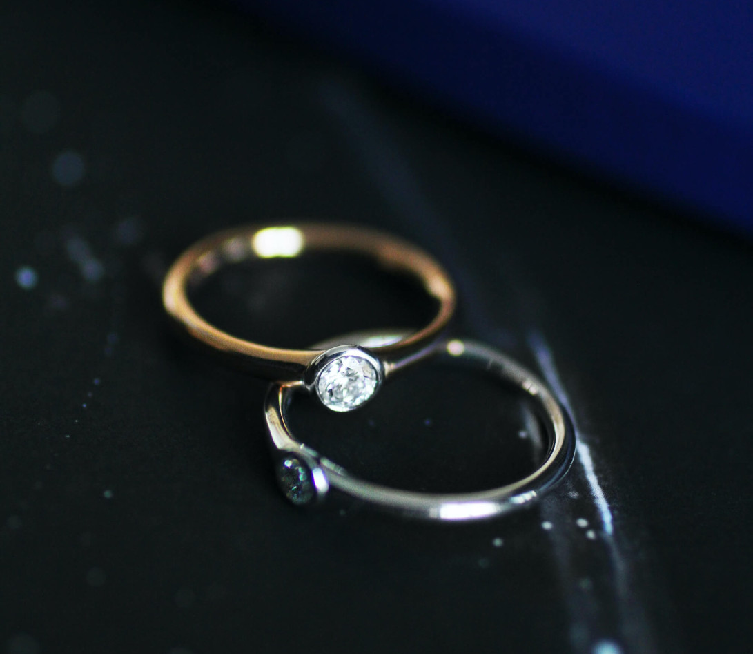 Bague Origine - Or jaune 18K (2,60 g), diamant 0,10 ct - Vue 8
