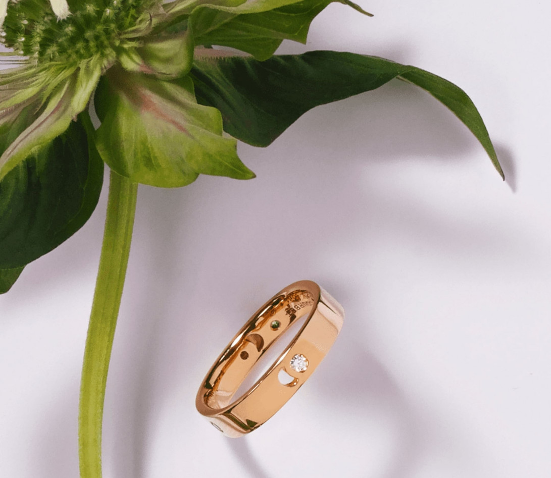 Bague Eclipse petit modèle - Or jaune 18K (4,20 g), 4 diamants 0,12 ct - Vue 7