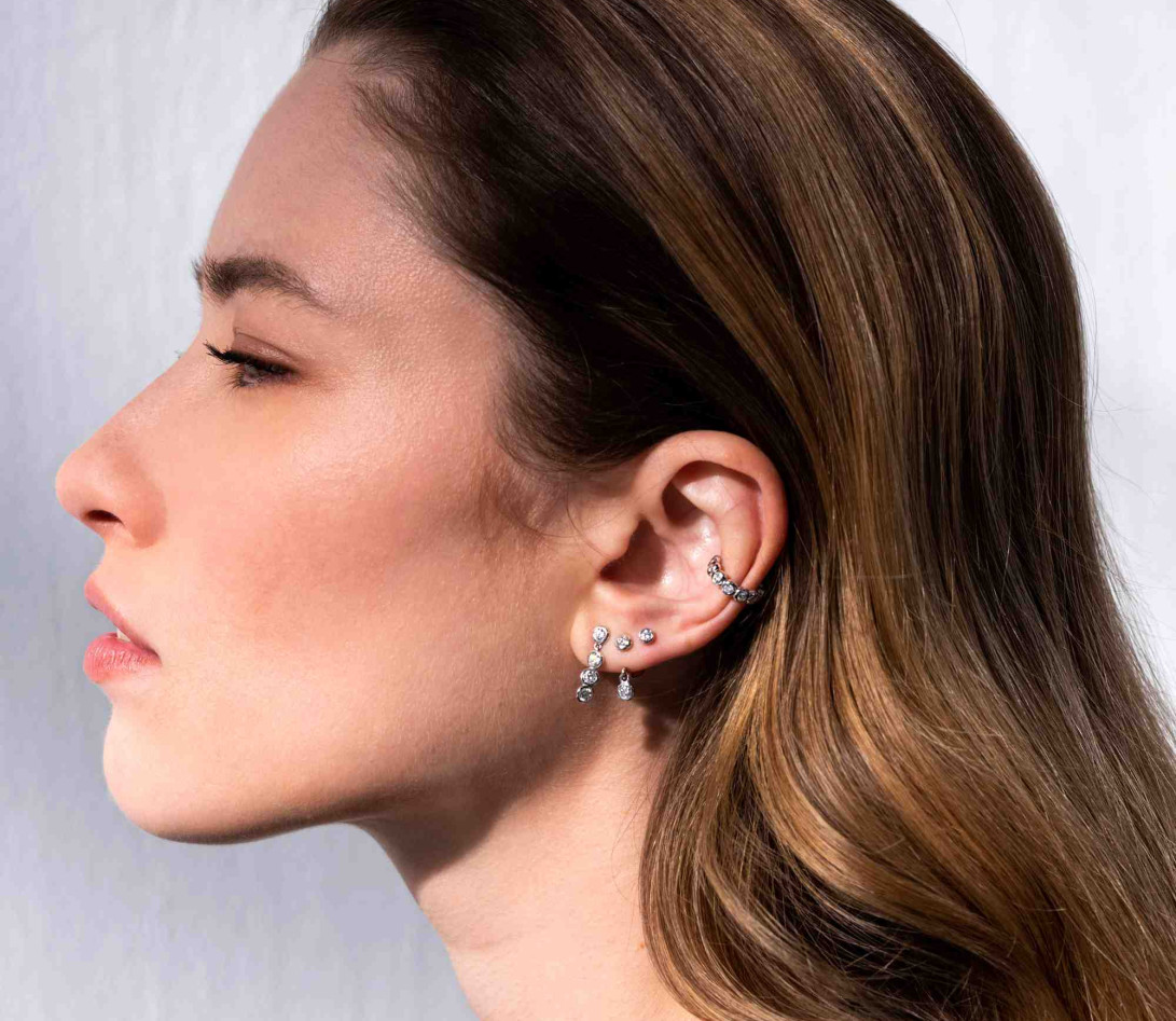 Mono boucle d'oreille puce ORIGINE en or blanc 18K recyclé et diamant de synthèse 0,05ct - Vue 7